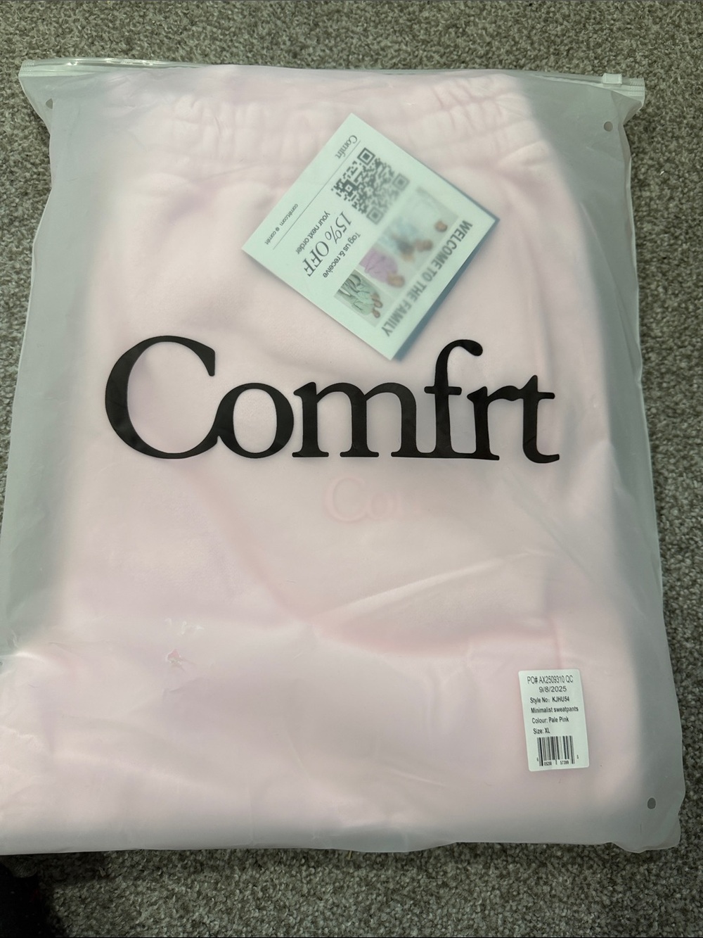 Comfrt Minimalist pink sweatpants
